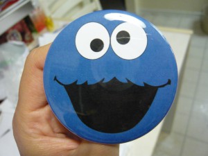 Pretty Buttoner: Cookie monster Button