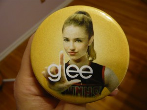 Pretty Buttoner: GLEE Custom Button